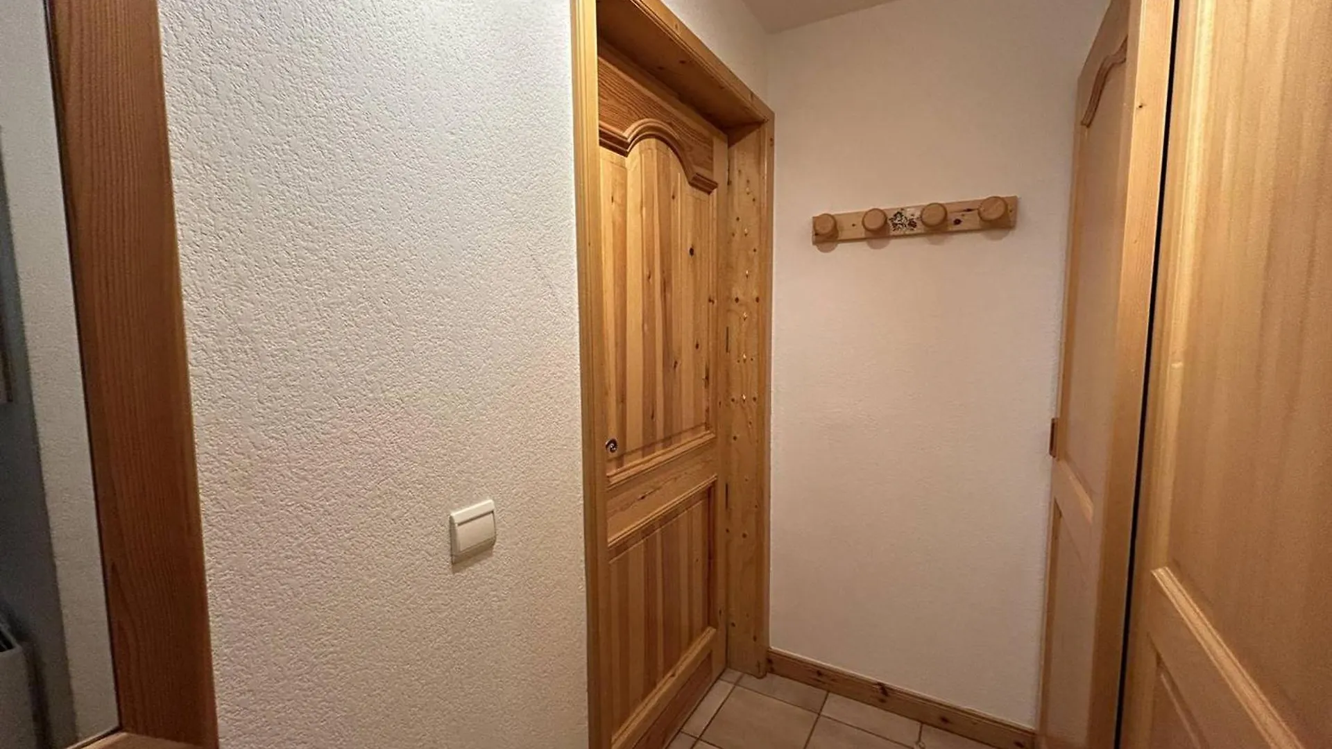 Appartement Moderne 4 Pers. A Meribel Avec Cuisine Equipee, Tv Et Balcon - Fr-1-355-264 Les Allues Apartment